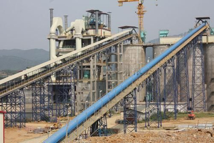 25&deg;度傾角煤礦井上儲(chǔ)煤倉(cāng)大傾角皮帶機(jī)輸送機(jī) 